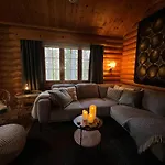 Charming Log Chalet, Yllaes, Wifi, 400m To Restaurants * Kolari