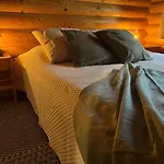 Chalet Charming Log Chalet, Yllaes, Wifi, 400m To Restaurants Kolari