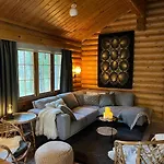 Chalet Charming Log Chalet, Yllaes, Wifi, 400m To Restaurants *