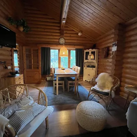 Chalé Charming Log Chalet, Yllaes, Wifi, 400m To Restaurants